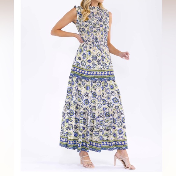 Dresses & Skirts - Floral Blue and Green Maxi dress